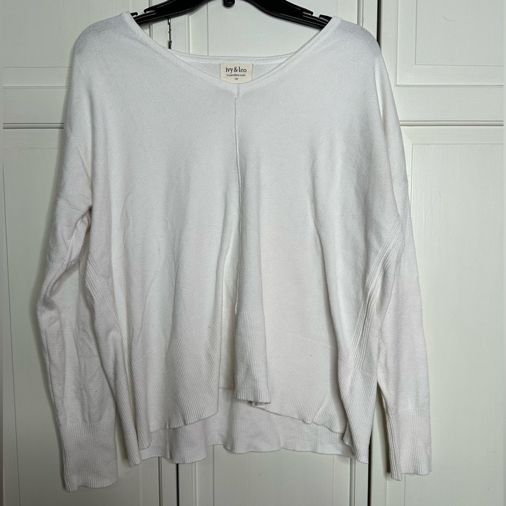 White Ivy & Leo sweater size small/medium